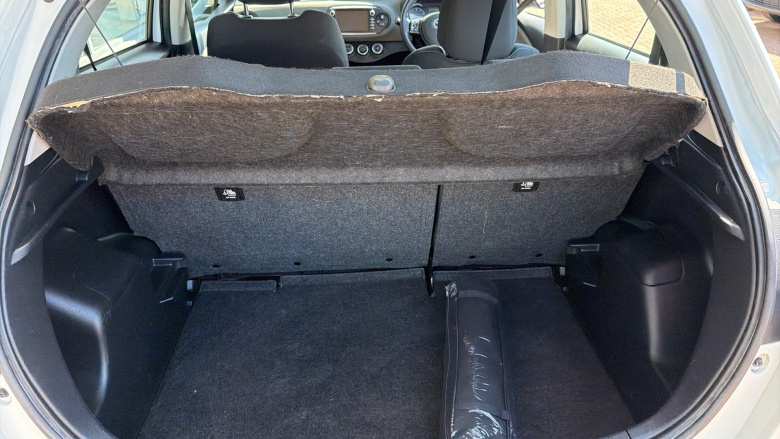 Toyota Yaris 1.0 [72] VVT-i Icon Tech 5dr Petrol Hatchback